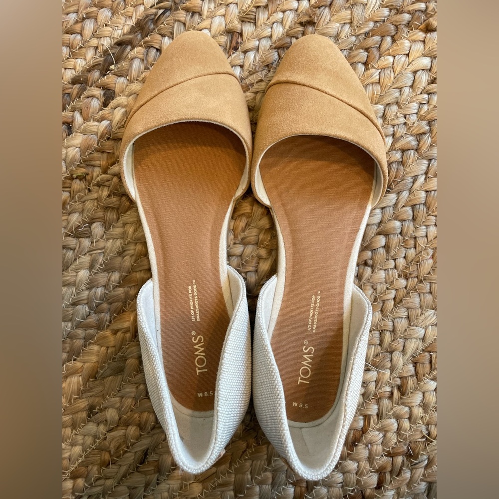 Tom's. Jutti D'Orsay Flat. Never worn.